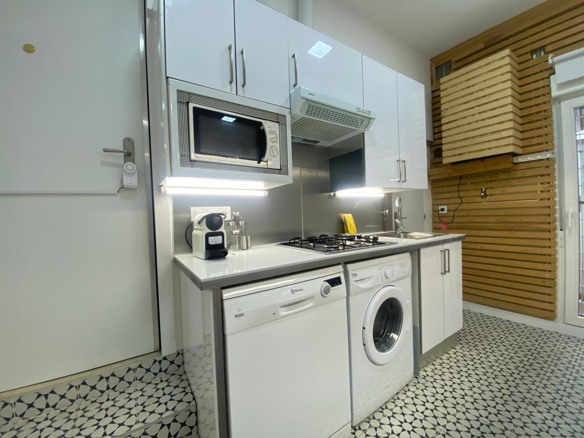 Charming Madrid Vistillas - Estancias Temporales Εξωτερικό φωτογραφία